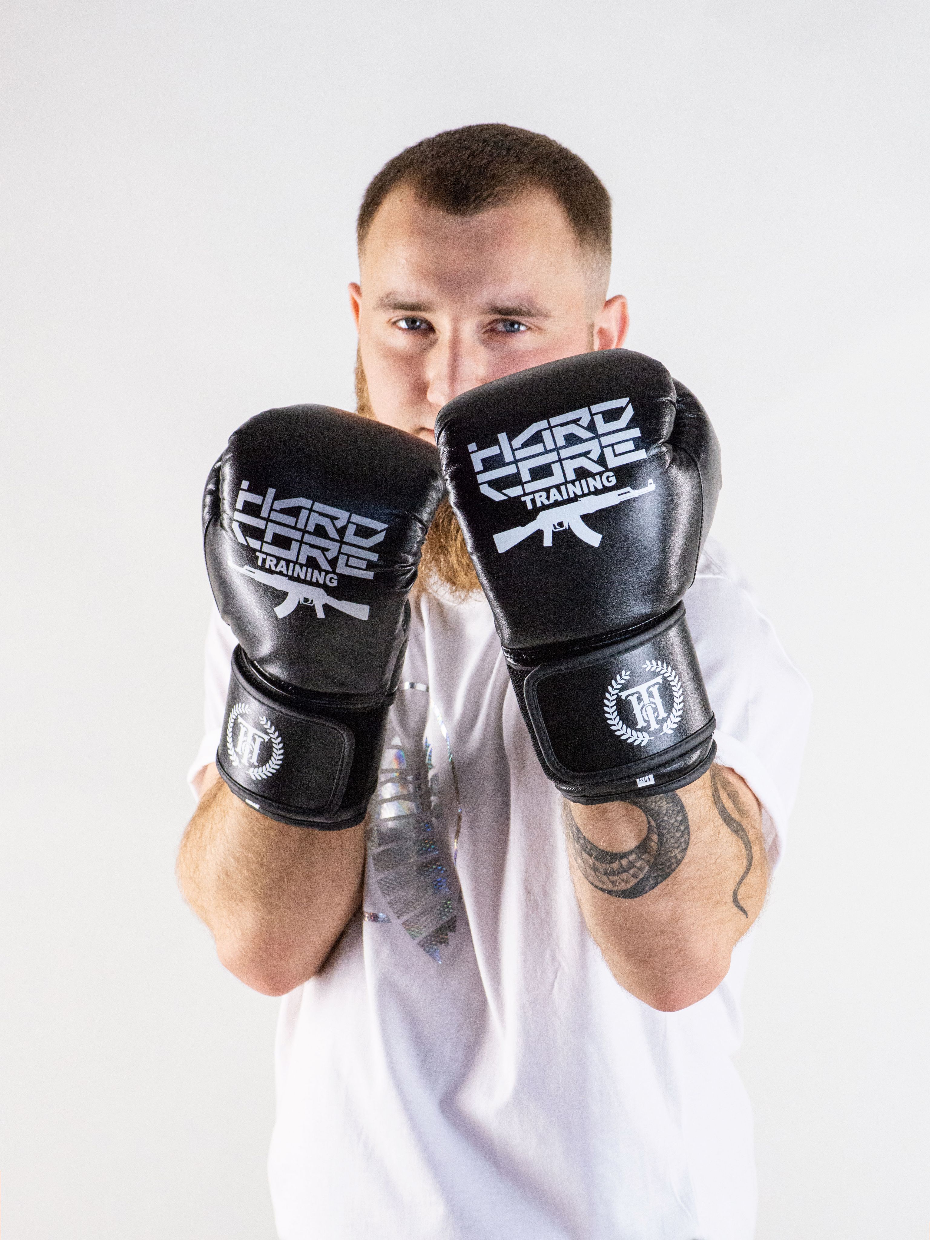 Боксерские перчатки Hardcore Training AK MF 12 oz