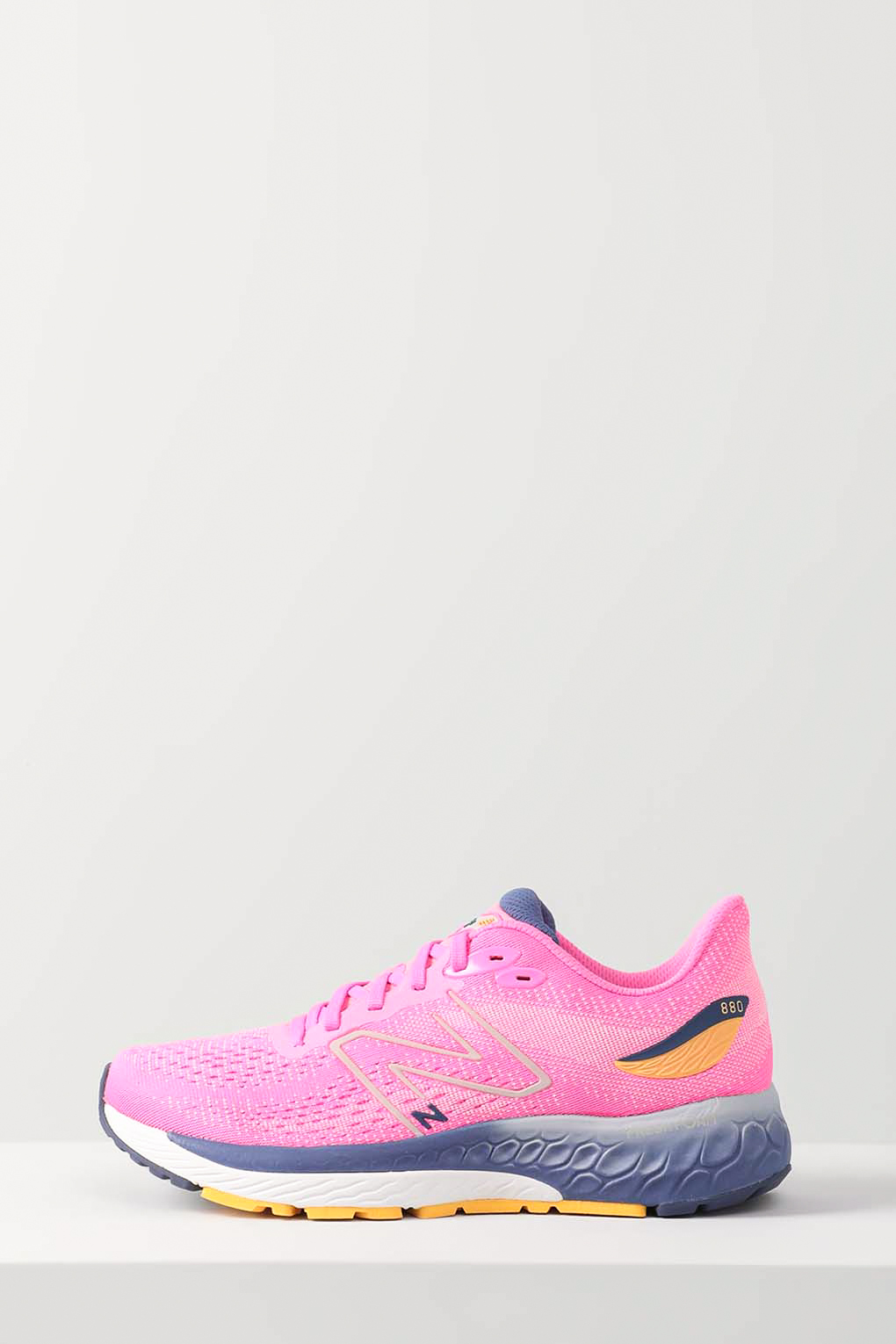 

Кроссовки женские New Balance W880P12 розовые 36.5 RU, Розовый, W880P12