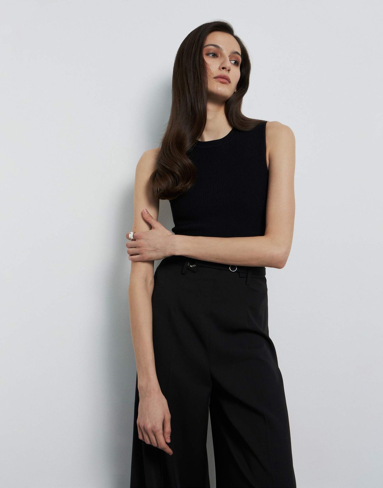 

Топ женский Gloria Jeans GTN003812 черный XS/164, GTN003812