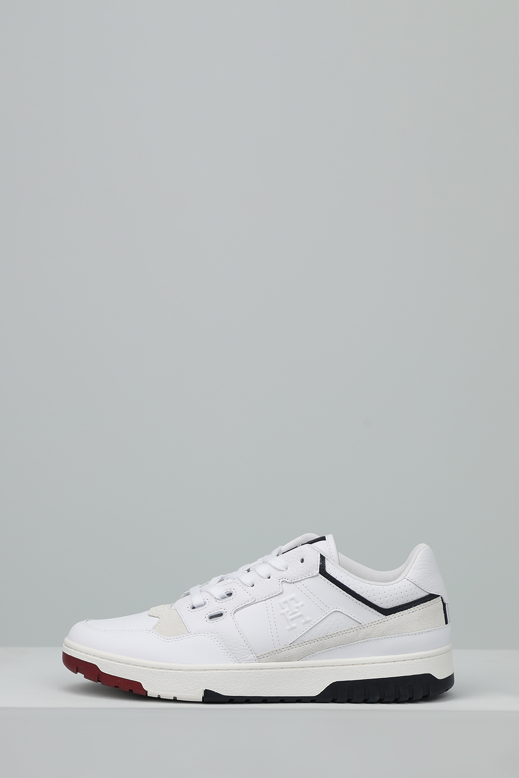 

Кроссовки мужские Tommy Hilfiger FM0FM04970 белые 41 RU, Белый, FM0FM04970