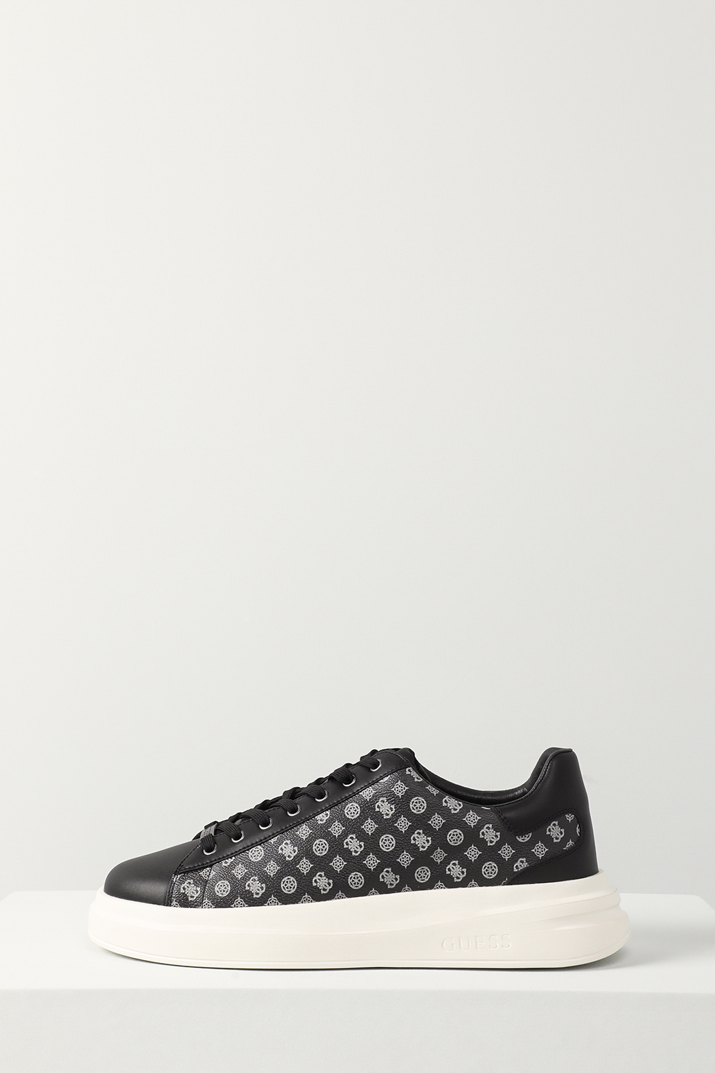 

Кеды мужские Guess FMPVIB FAB12 черные 42 RU, Черный, FMPVIB FAB12