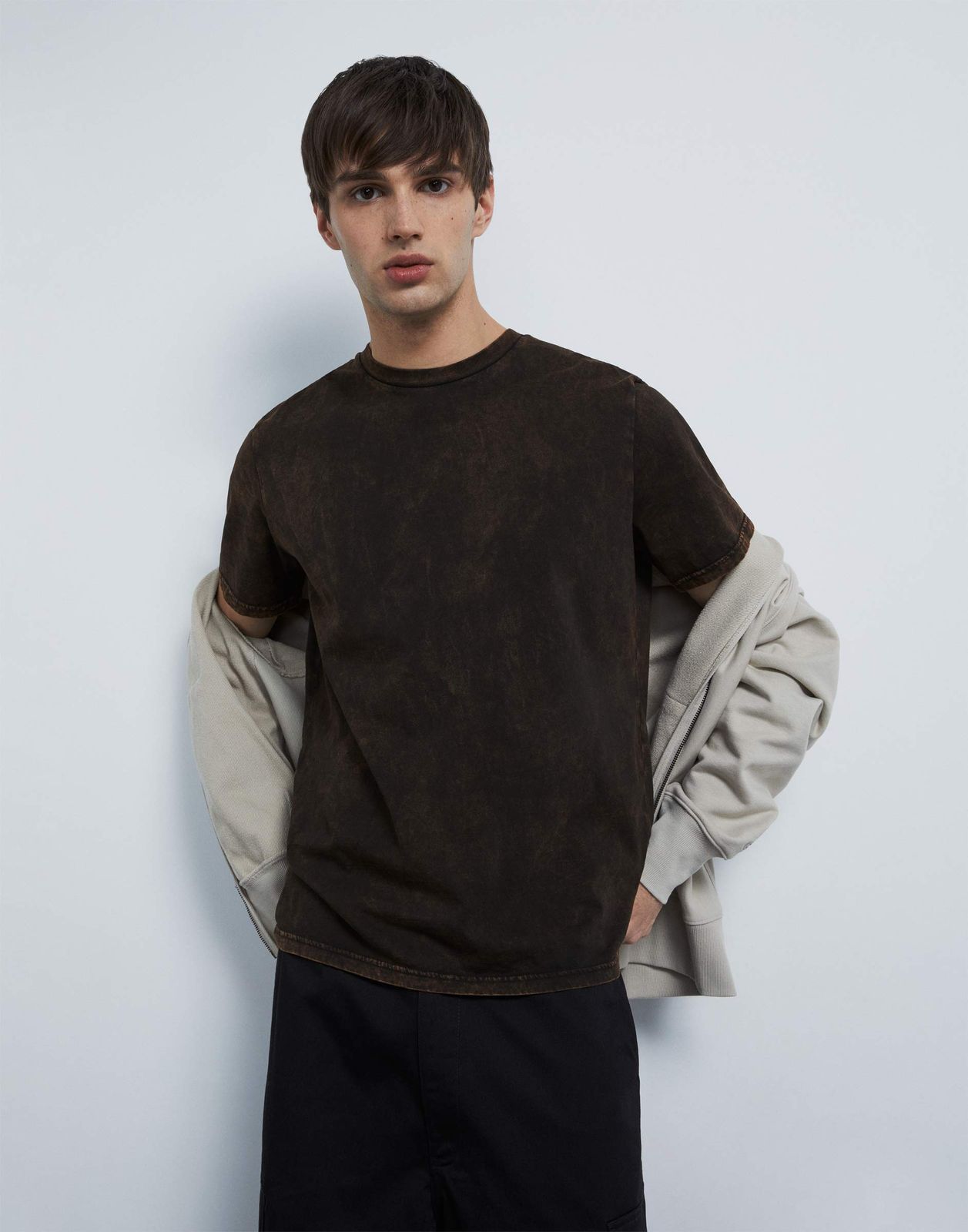 

Футболка мужская Gloria Jeans BKT015491 коричневый XL/182, BKT015491