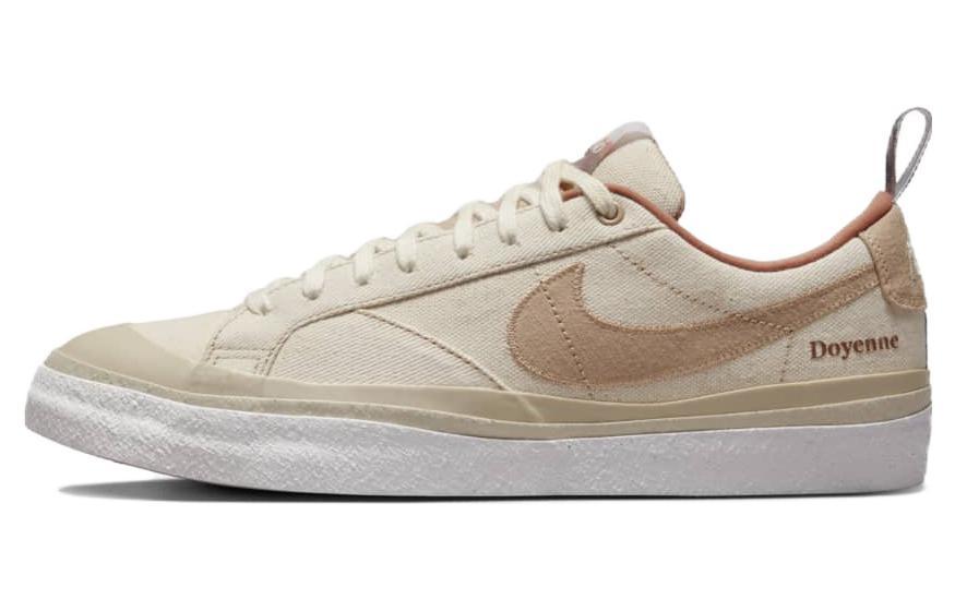 

Кеды унисекс Nike Doyenne Skateboards x Nike SB Blazer Low бежевые 40 EU, Бежевый, Doyenne Skateboards x Nike SB Blazer Low