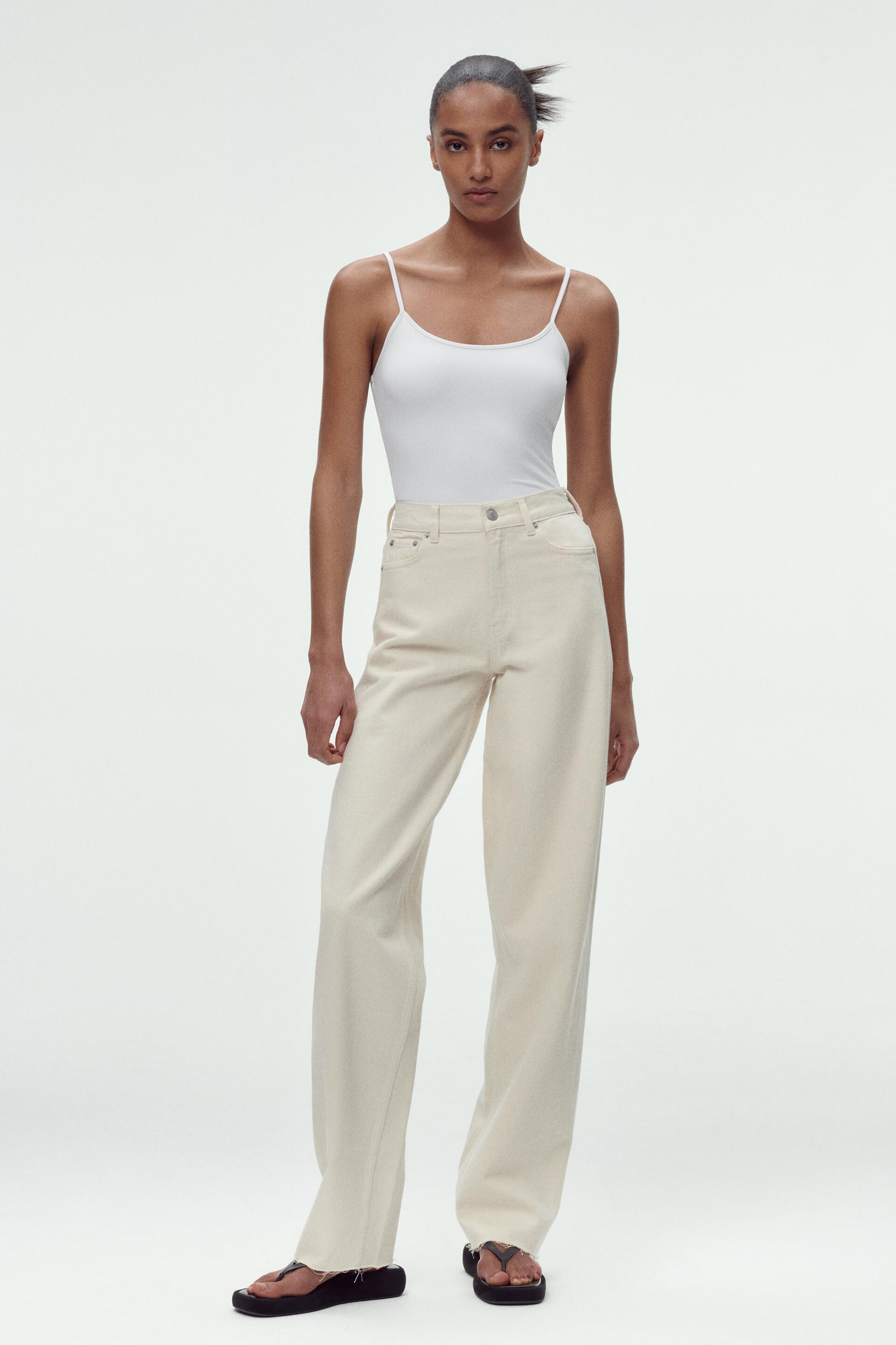 

Джинсы женские ZARA 09632044 белые 40 EU (доставка из-за рубежа), Белый, 09632044