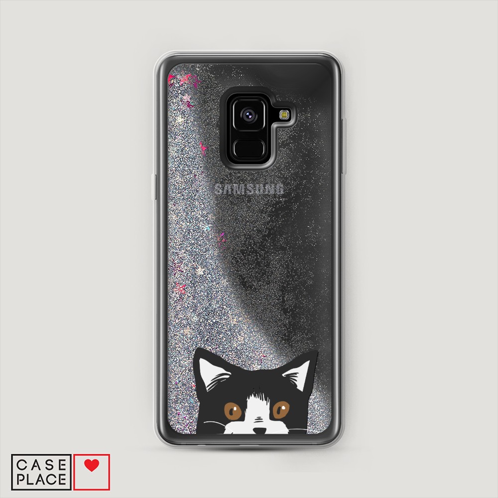 

Жидкий чехол с блестками "Подглядывающий кот" на Samsung Galaxy A8 2018, 25491-1