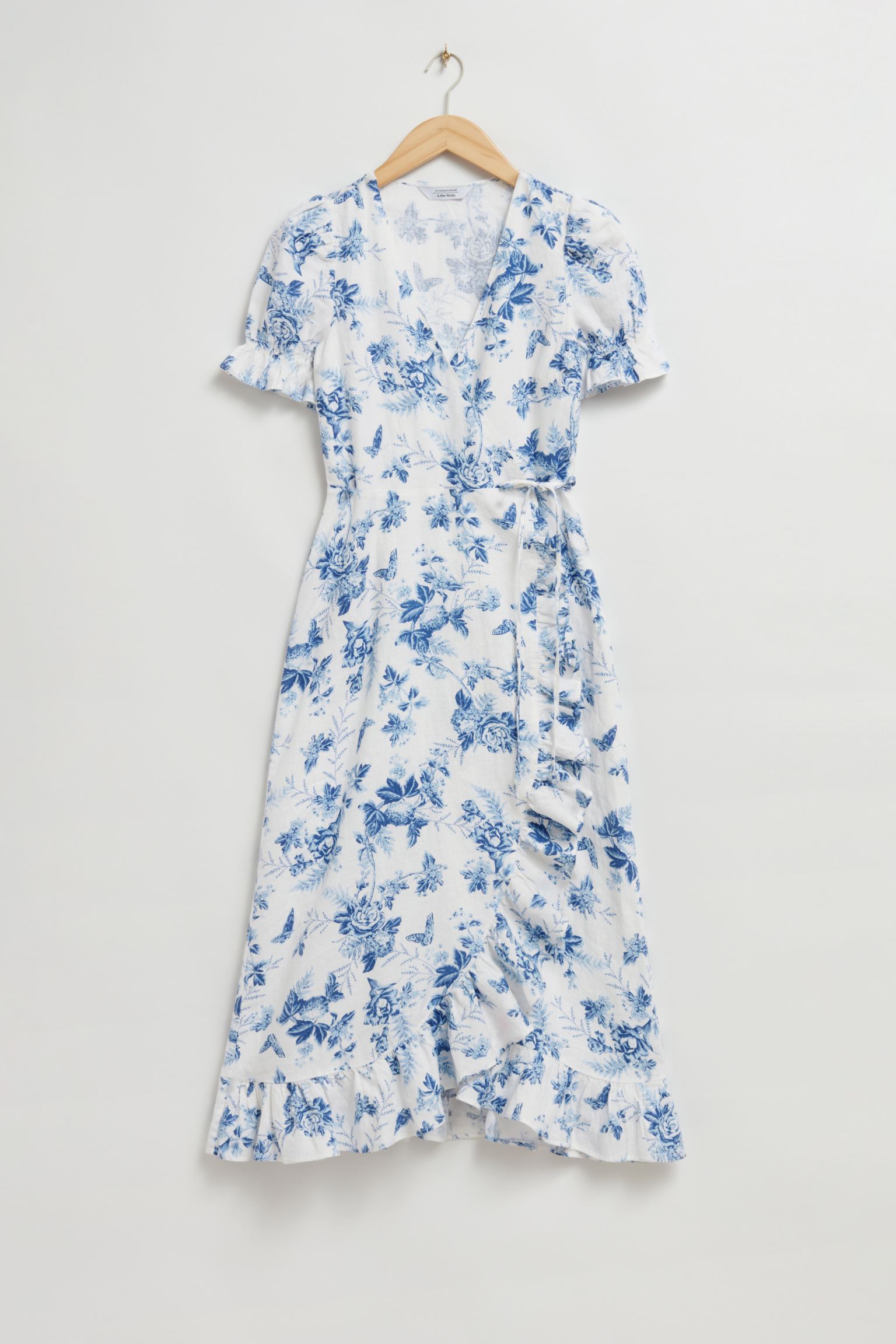 

Платье женское & Other Stories 927467008 белое 40 EU (доставка из-за рубежа), Белый, 0927467008