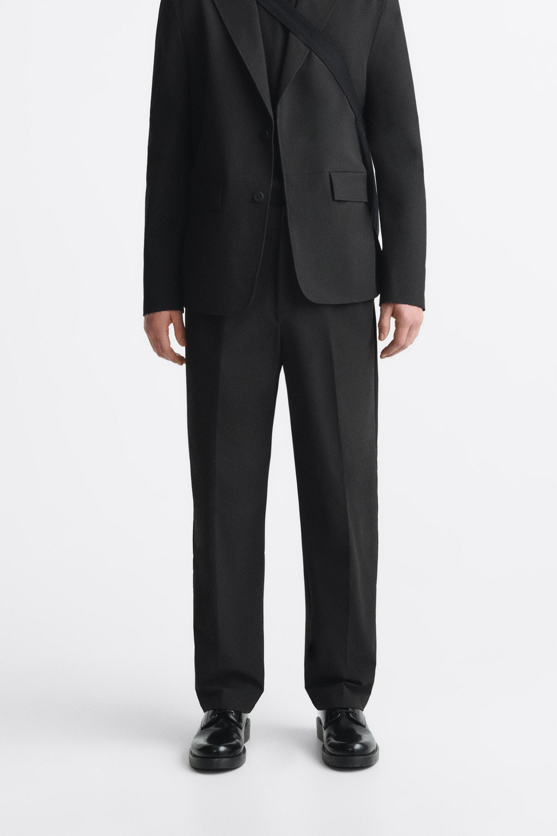

Брюки мужские ZARA 07380705 черные M (доставка из-за рубежа), Черный, 07380705