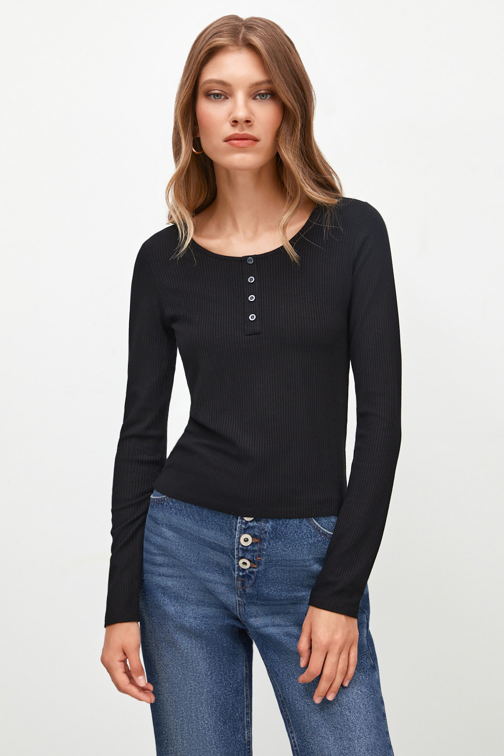 

Джемпер женский Concept Club 10200100293 черный M, 10200100293