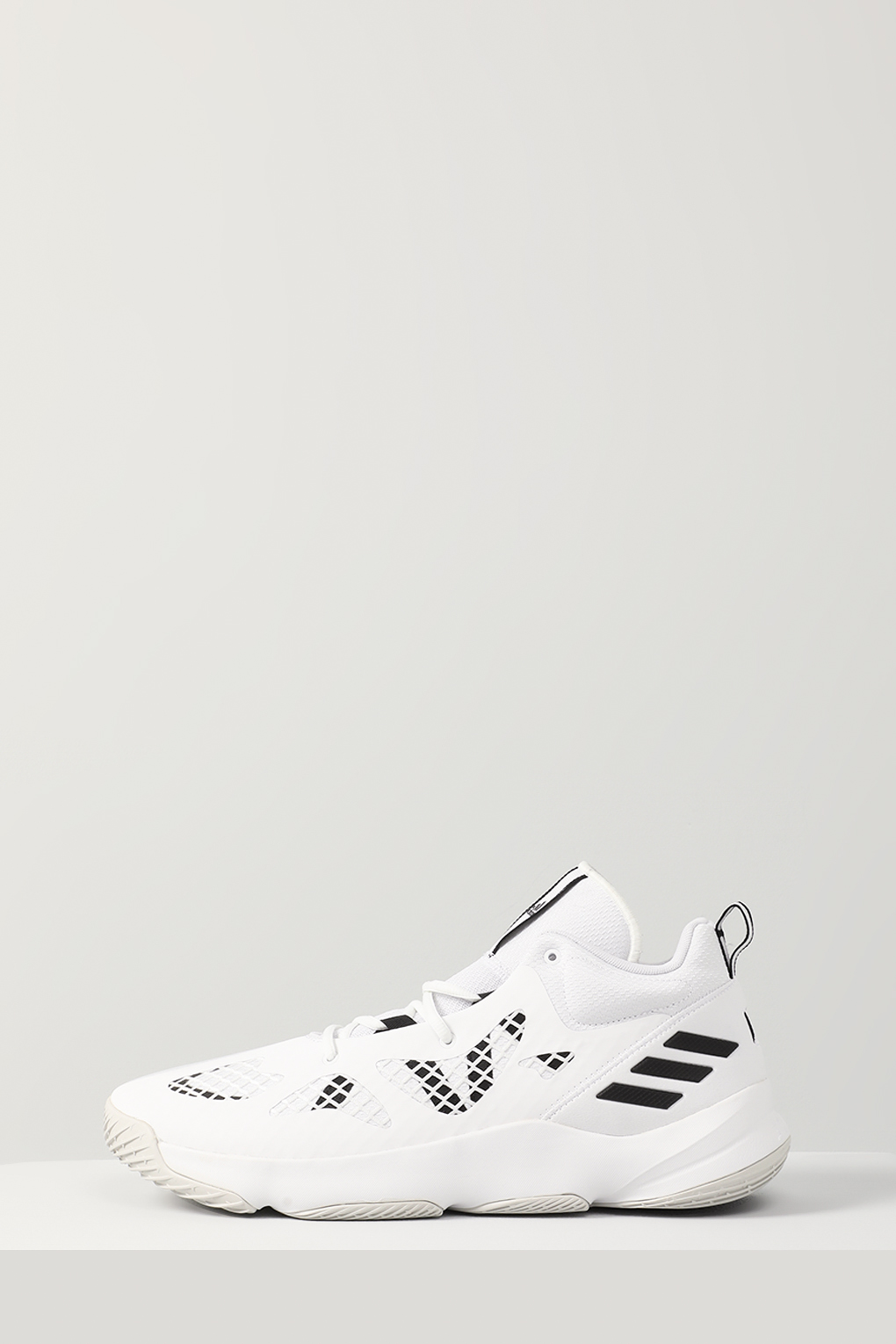 

Кроссовки мужские Adidas GW0147 белый/черный 44 RU, GW0147