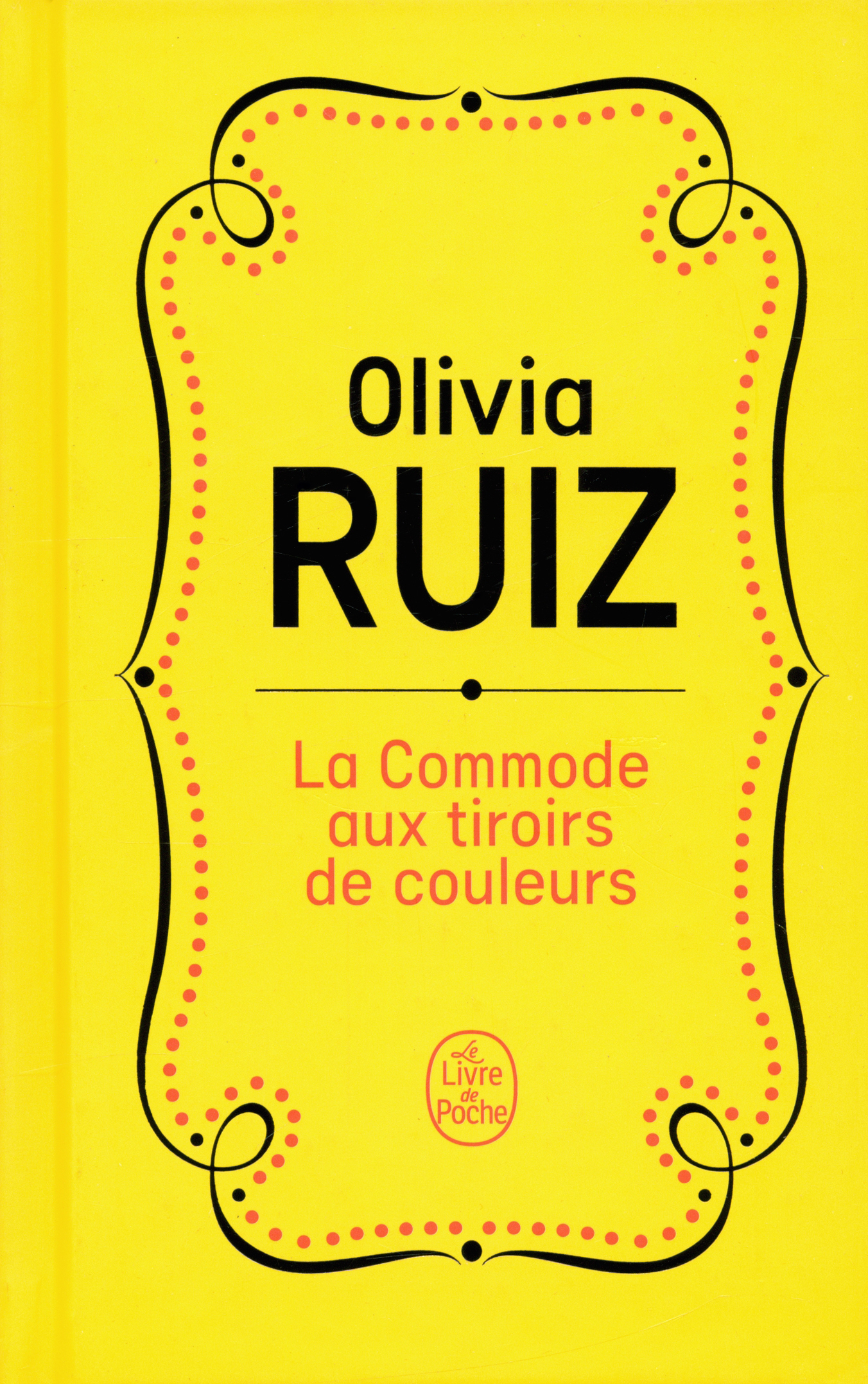 

La commode aux tiroirs de couleurs