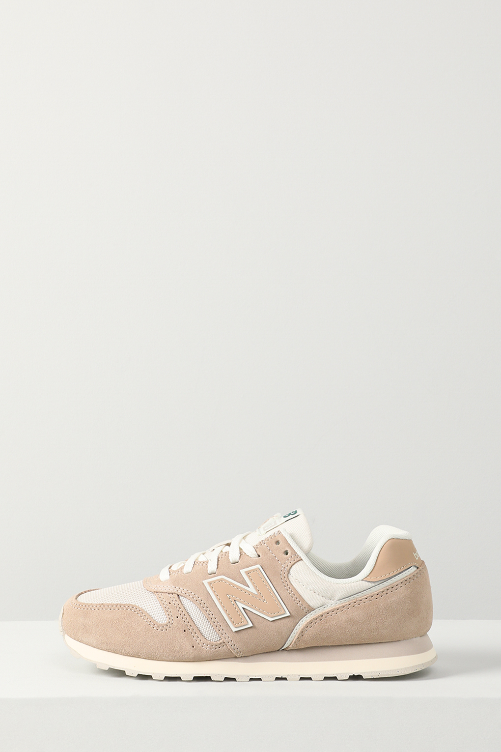 

Кроссовки женские New Balance WL373RT2-B бежевые 40 RU, Бежевый, WL373RT2-B