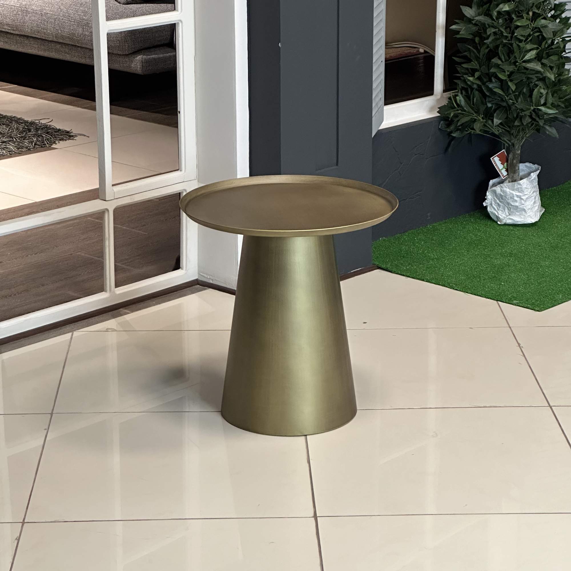 

Кофейный столик Saloni Harmony, медный, 50х50х53 см, Harmony