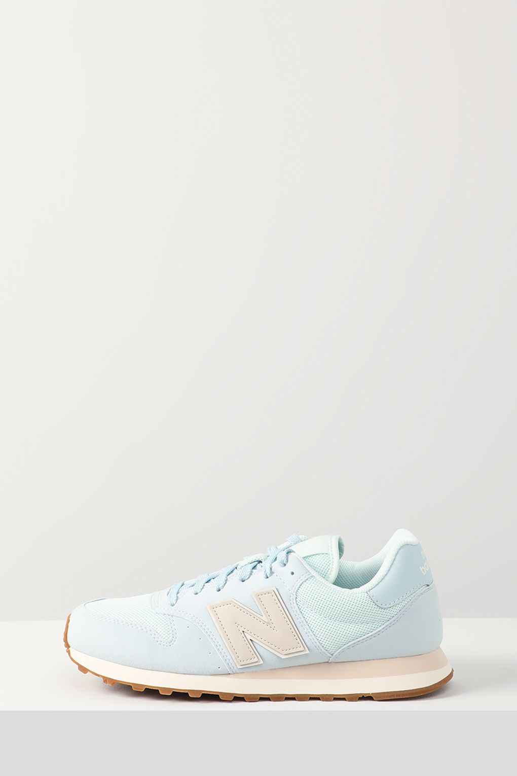 

Кроссовки женские New Balance GW500CS1-B серые 36.5 RU, Серый, GW500CS1-B