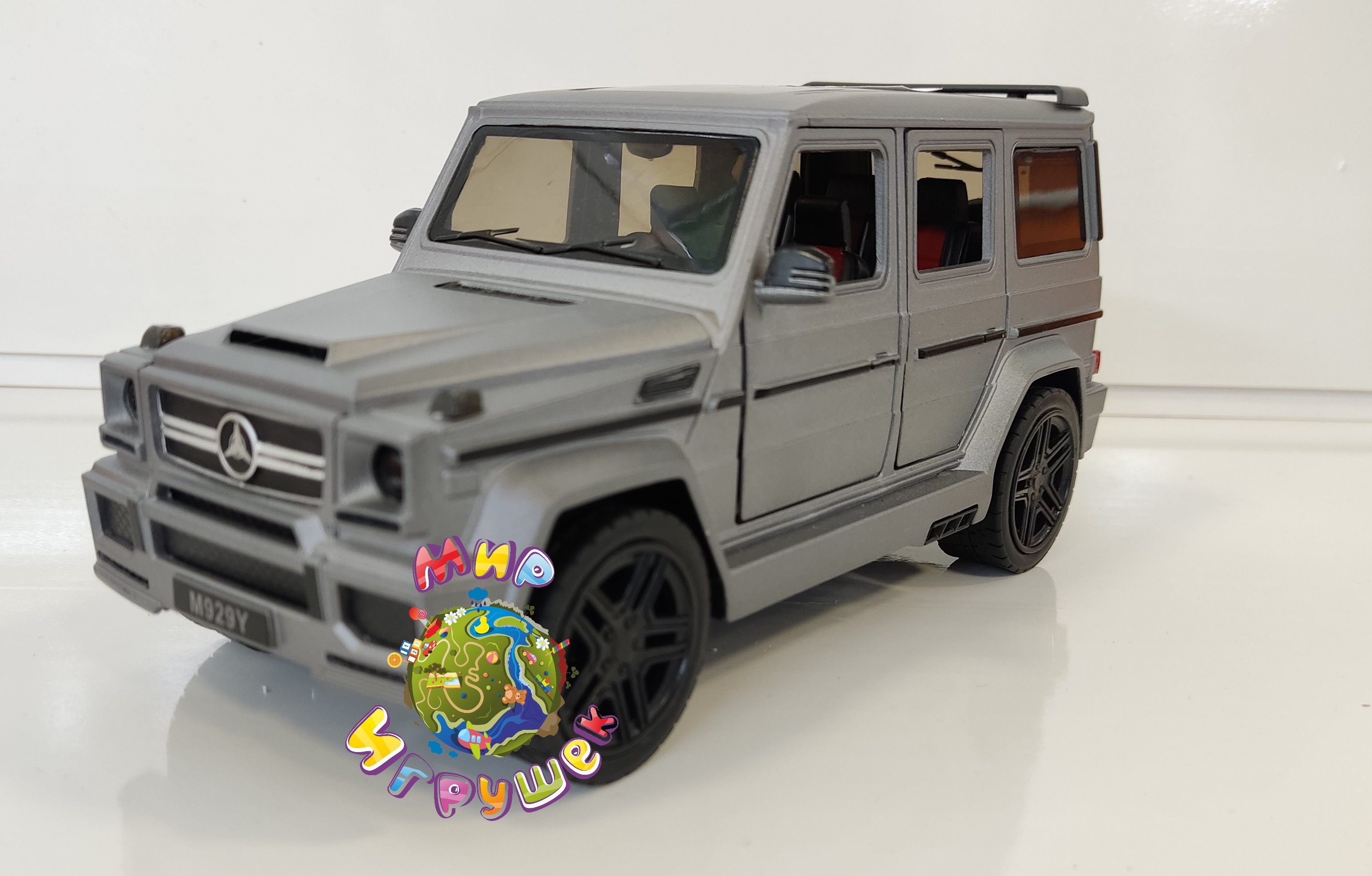 Машинка Miniauto Mercedes-Benz G65, с открыв дверьми, капотом, светом и звуком