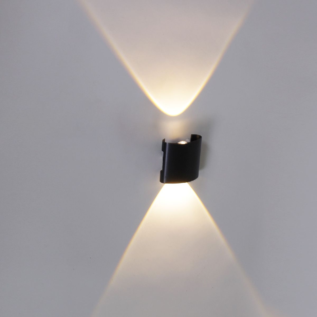 

Архитектурный светильник Reluce 86831-9.2-002KT LED2*1W BK
