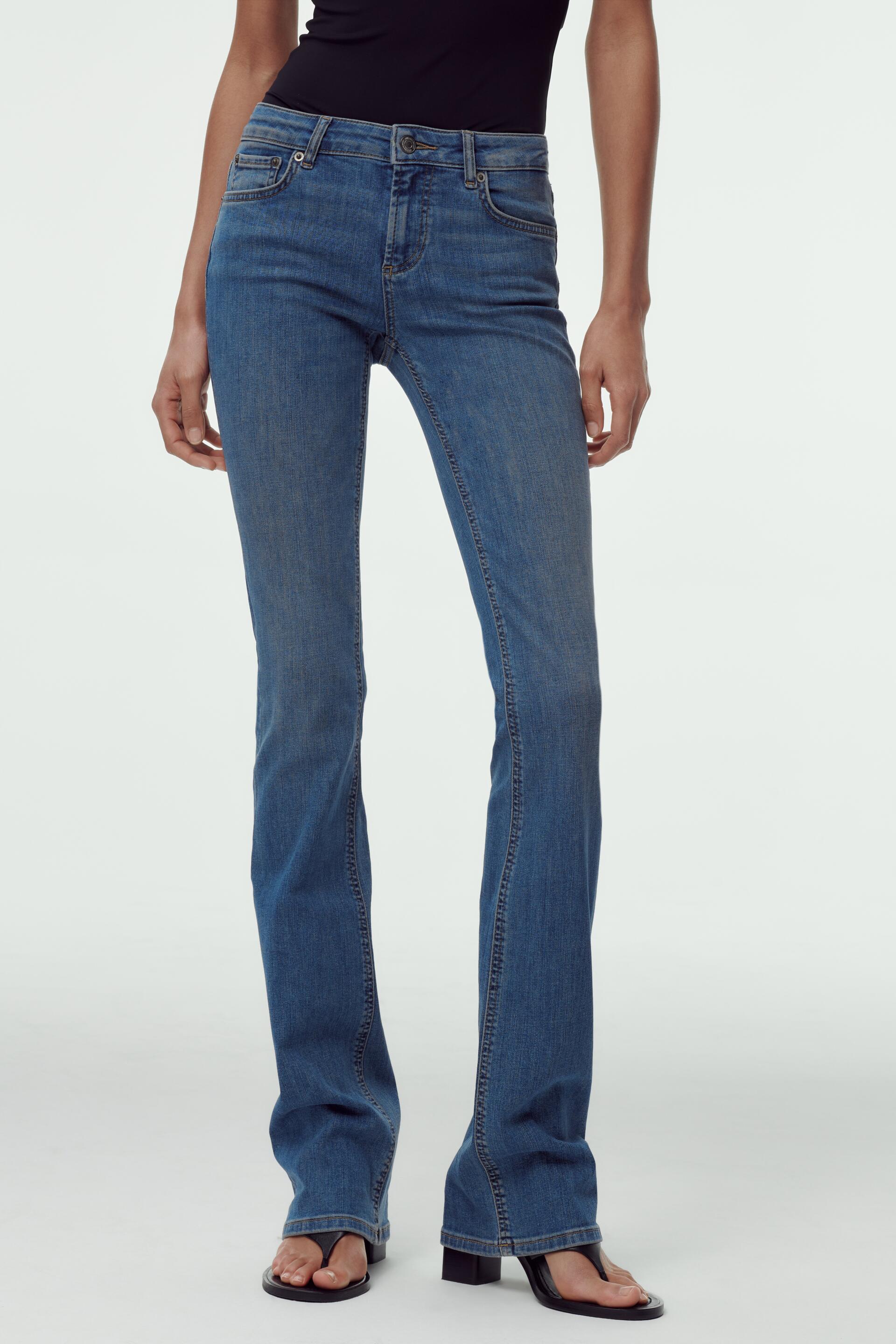 

Джинсы женские ZARA 06840046 голубые 44 EU (доставка из-за рубежа), Голубой, 06840046