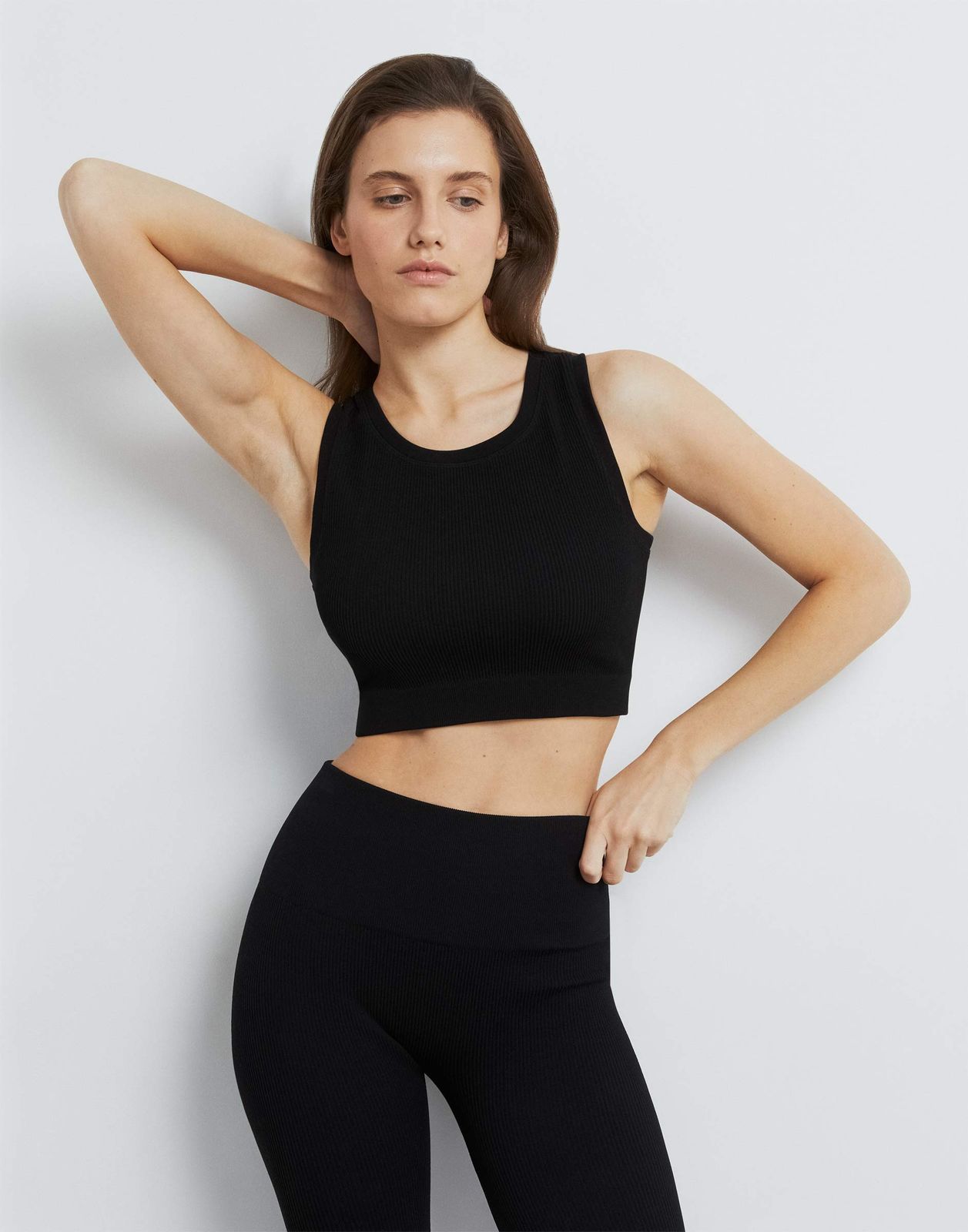 

Спортивный топ женский Gloria Jeans GRT000418 черный L/170, GRT000418