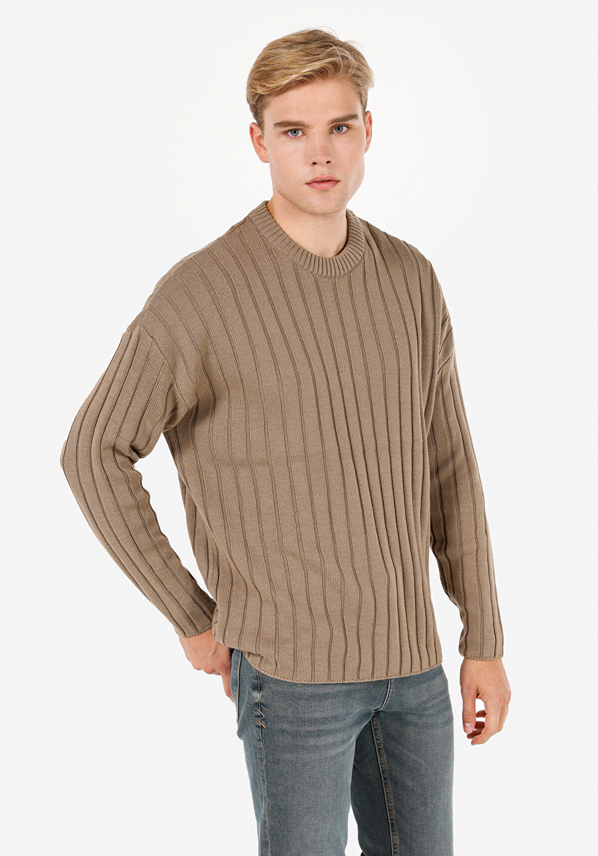 

Джемпер мужской Colin's CL1074024 бежевый L, CL1074024