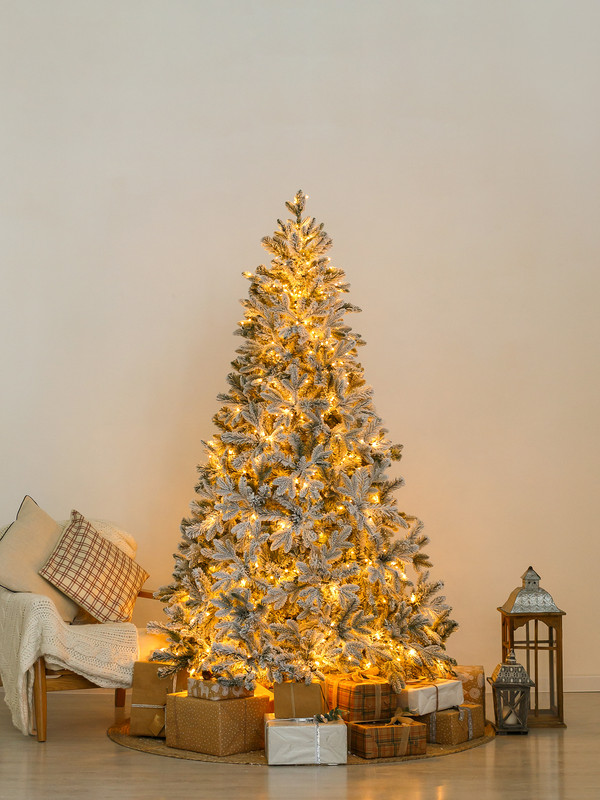 Ель искусственная GREENTREES Барокко Премиум 641-582 240 см заснеженная световая (тепл.)