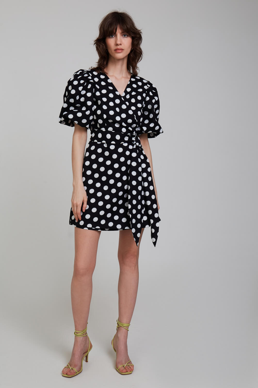 

Платье женское Incity 1.1.1.22.01.44.06388/002200 черное L, 1.1.1.22.01.44.06388/002200