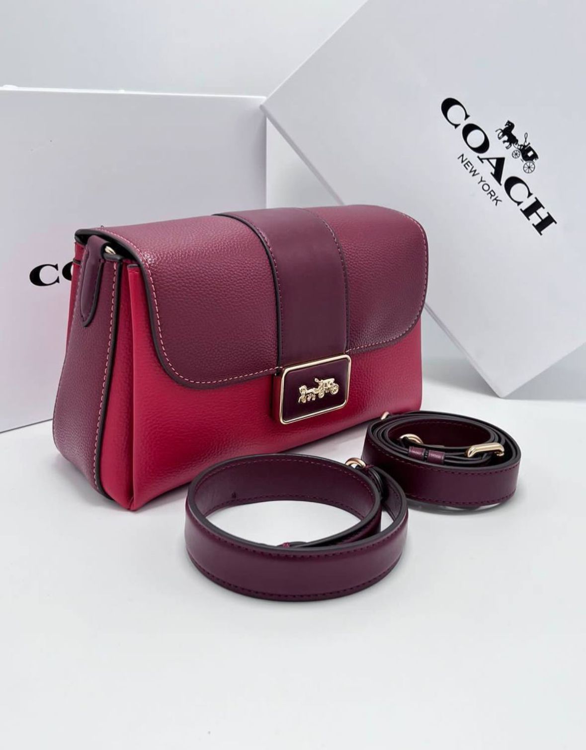 Сумка кросс-боди женская Coach Messenger Bag красныйбордовый 13499₽