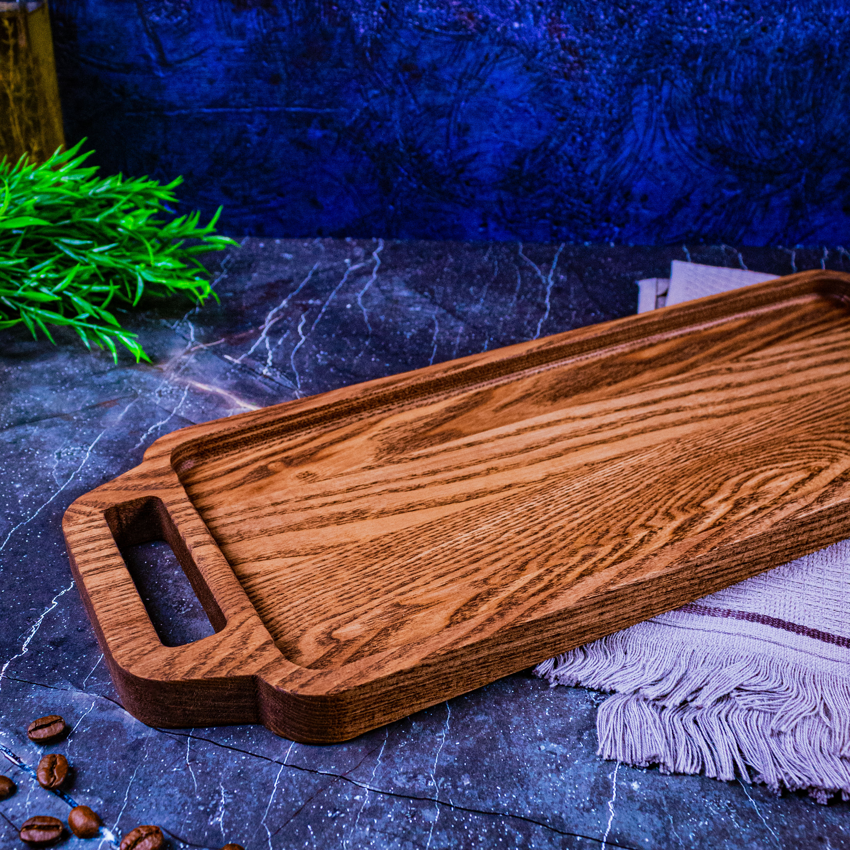 

Поднос деревянный Timberry 45х16 см из дуба с ручками, 1700579009