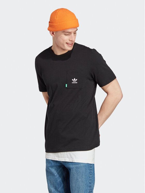 

Футболка мужская Adidas 0000301811770 черная S (доставка из-за рубежа), Черный, 0000301811770