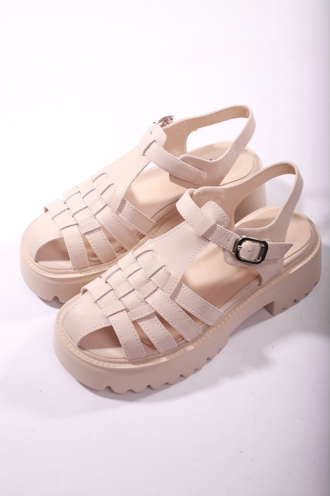 Сандалии женские Highlander 702641-5 бежевые 38 RU