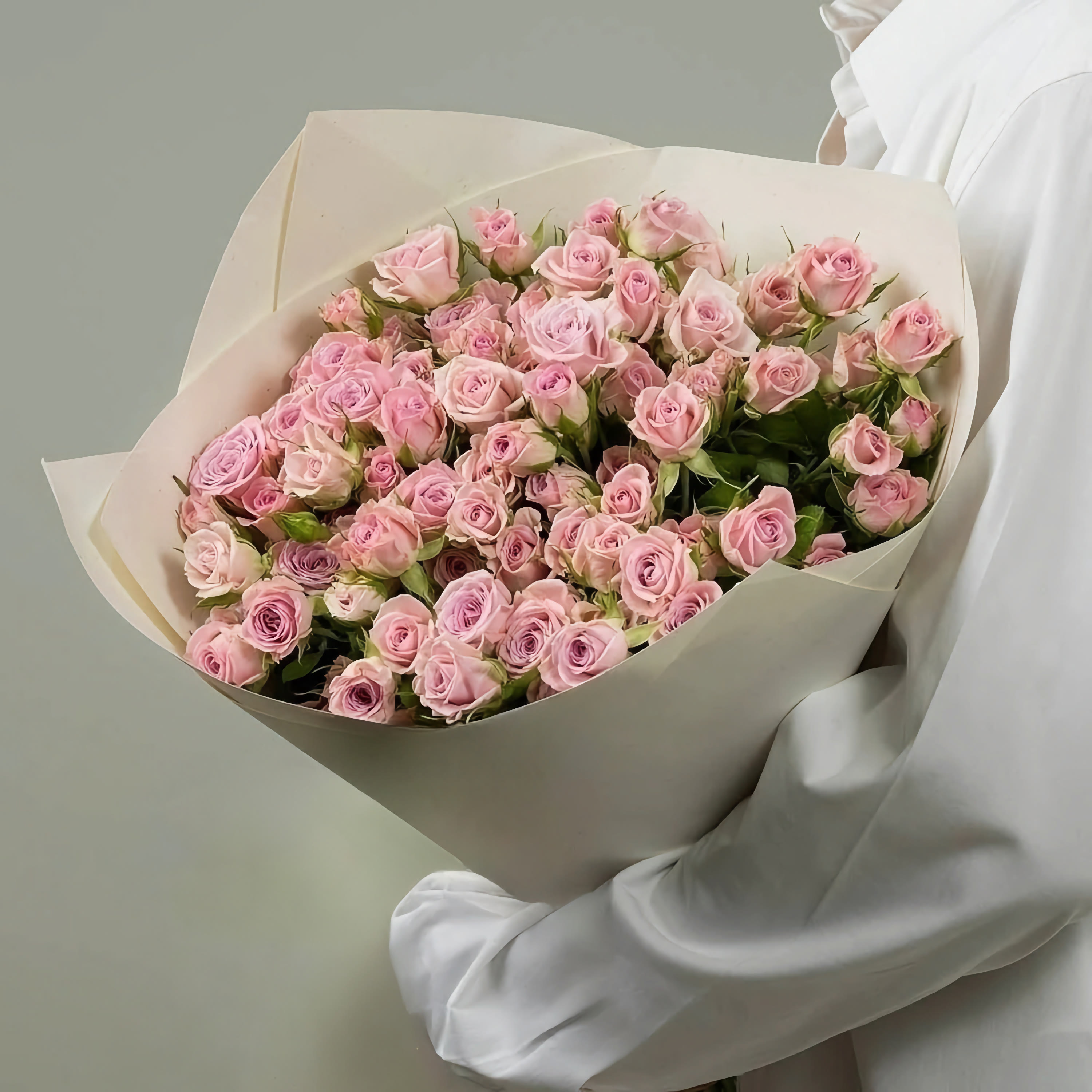 

Монобукет Bounce Flowers роза 40 см 19 шт. розовый