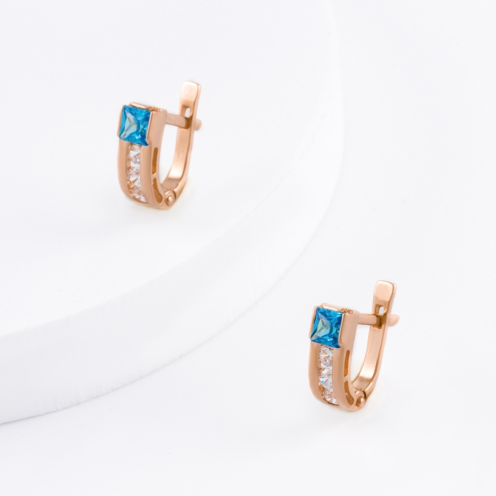 

Серьги из золота с фианитом НАШЕ ЗОЛОТО 2И12-0523, 2И12-0523