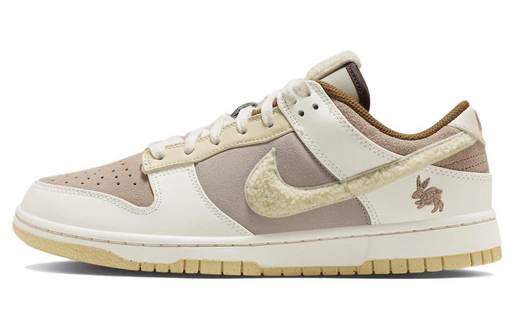 

Кеды унисекс Nike Dunk Low Year of the Rabbit коричневые 36.5 EU, Коричневый, Dunk Low Year of the Rabbit