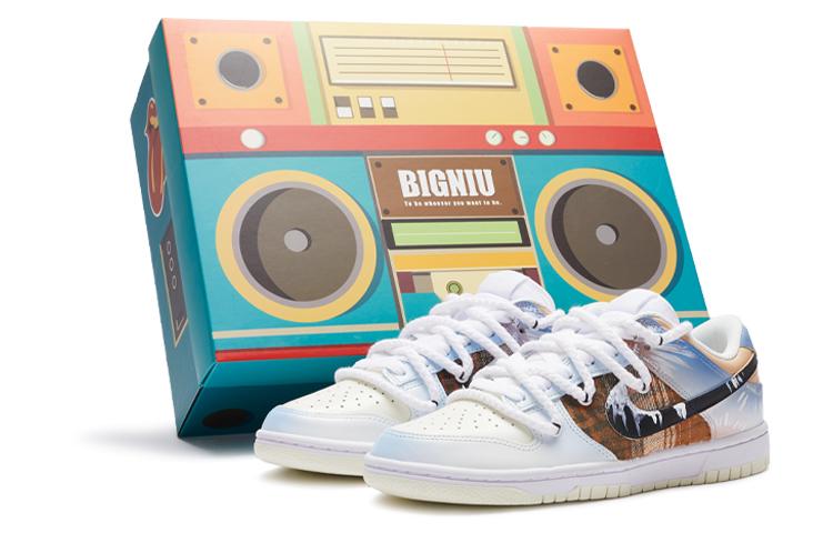 

Кеды унисекс Nike Dunk Low Low голубые 39 EU, Голубой, Dunk Low Low