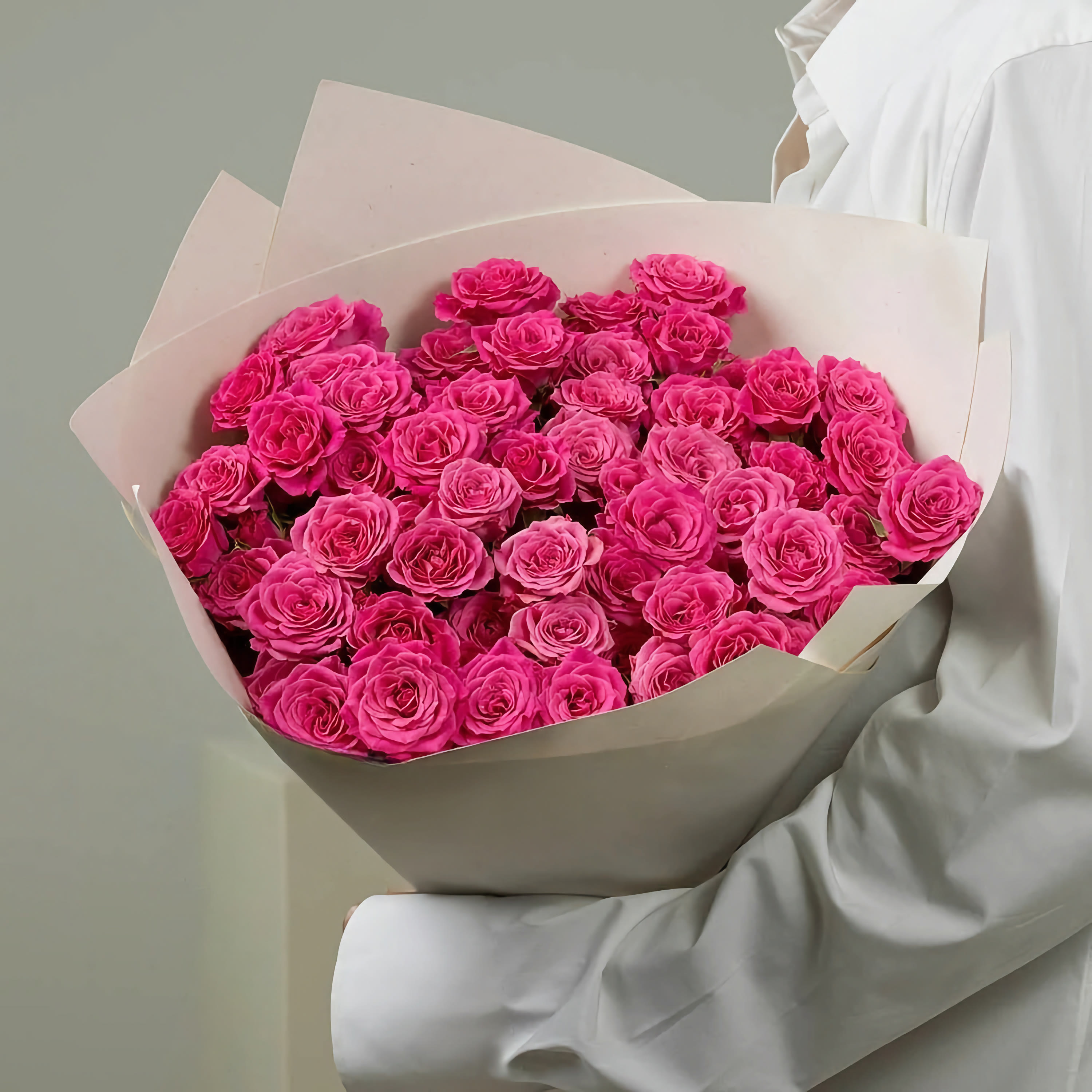 

Монобукет Bounce Flowers роза 40 см 19 шт. розовый