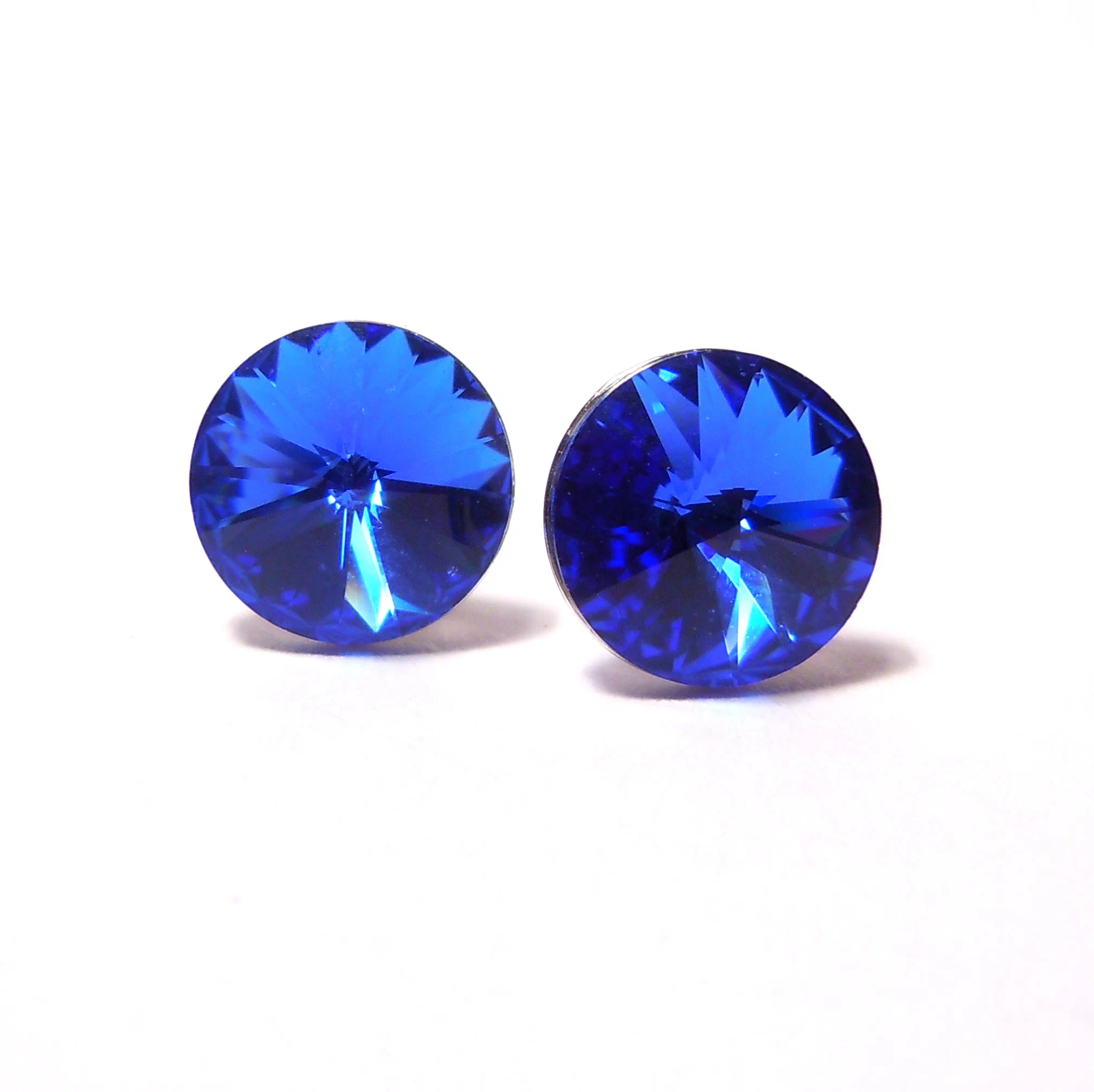 

Серьги пусеты из бижутерного сплава Чарующий Рай 5540-1095, Swarovski, 5540-1095