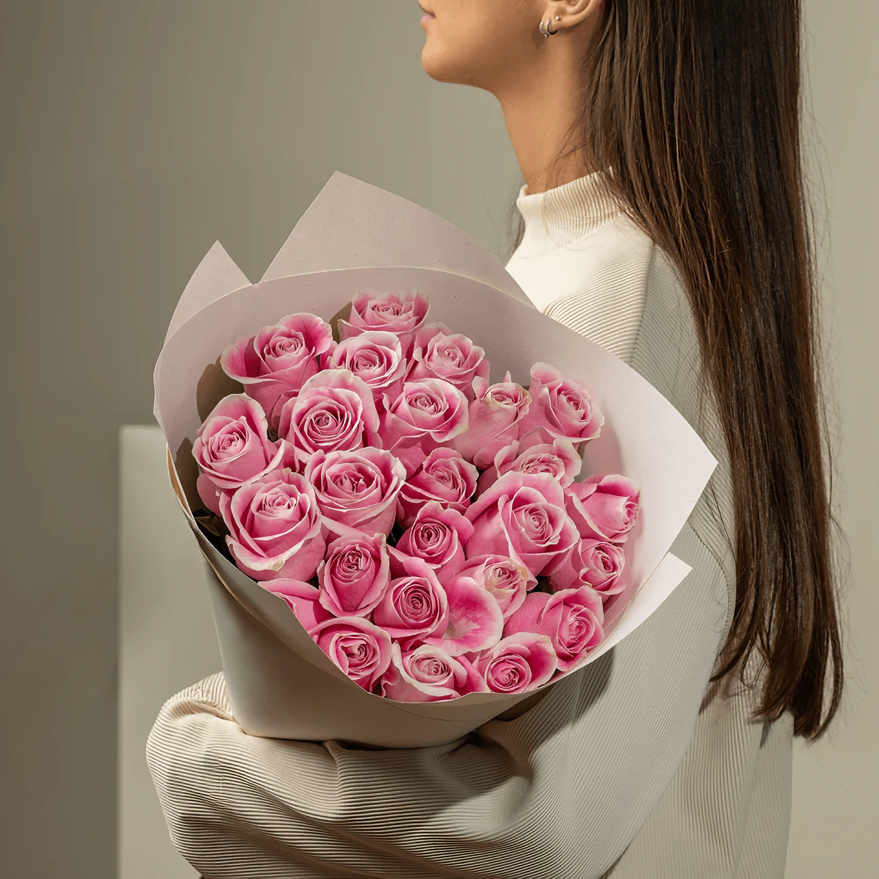 

Монобукет Bounce Flowers роза 60 см 25 шт. розовый