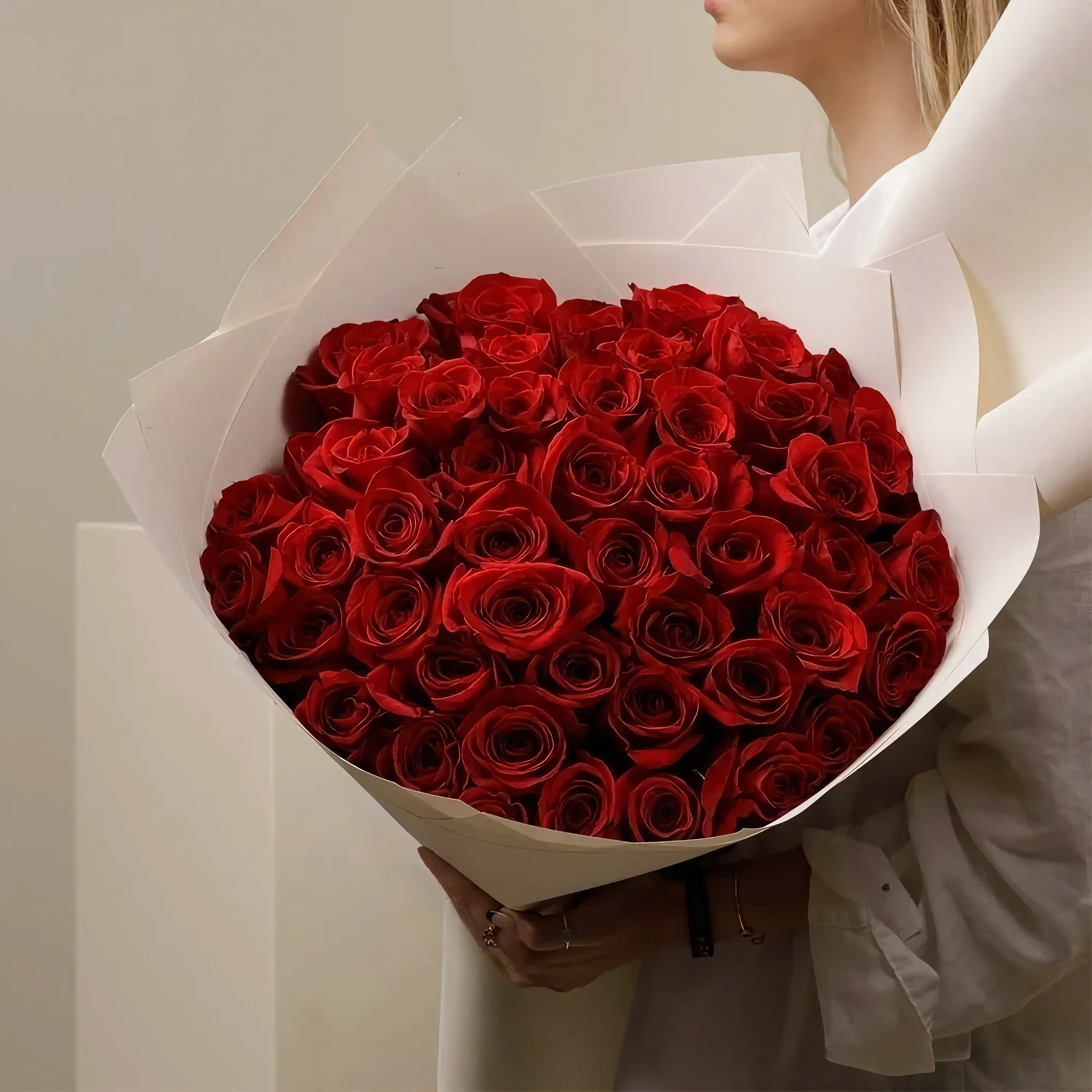 

Монобукет Bounce Flowers роза 70 см 49 шт. красный