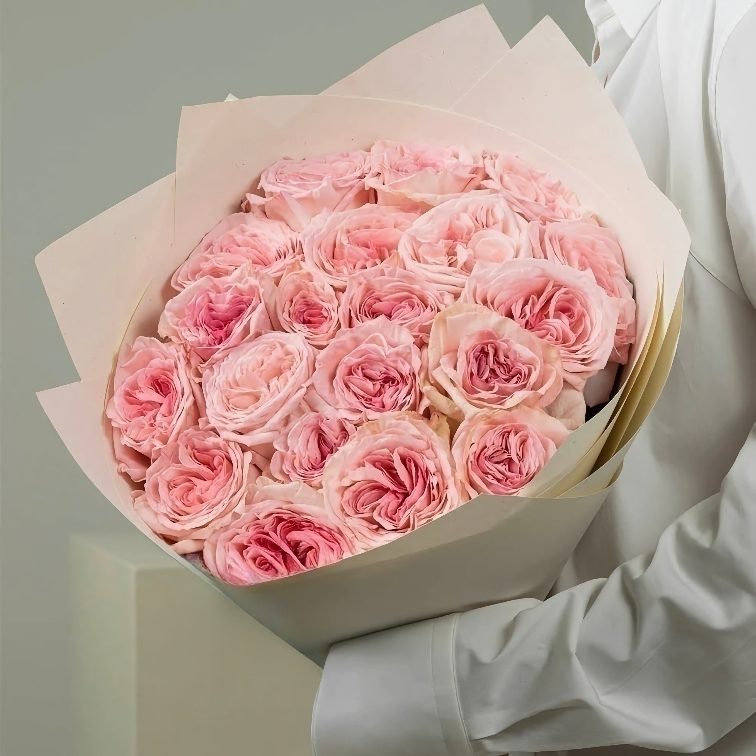 

Монобукет Bounce Flowers роза 60 см 49 шт. розовый