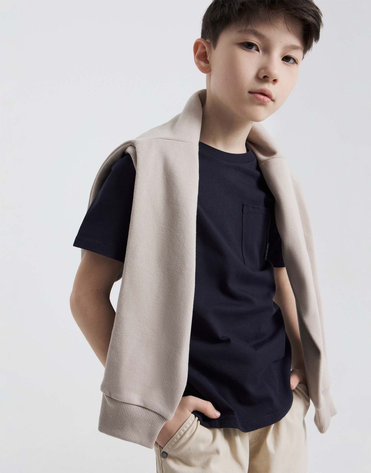 

Футболка для мальчика Gloria Jeans BKT013868 темно-синий 4-6л/116, BKT013868