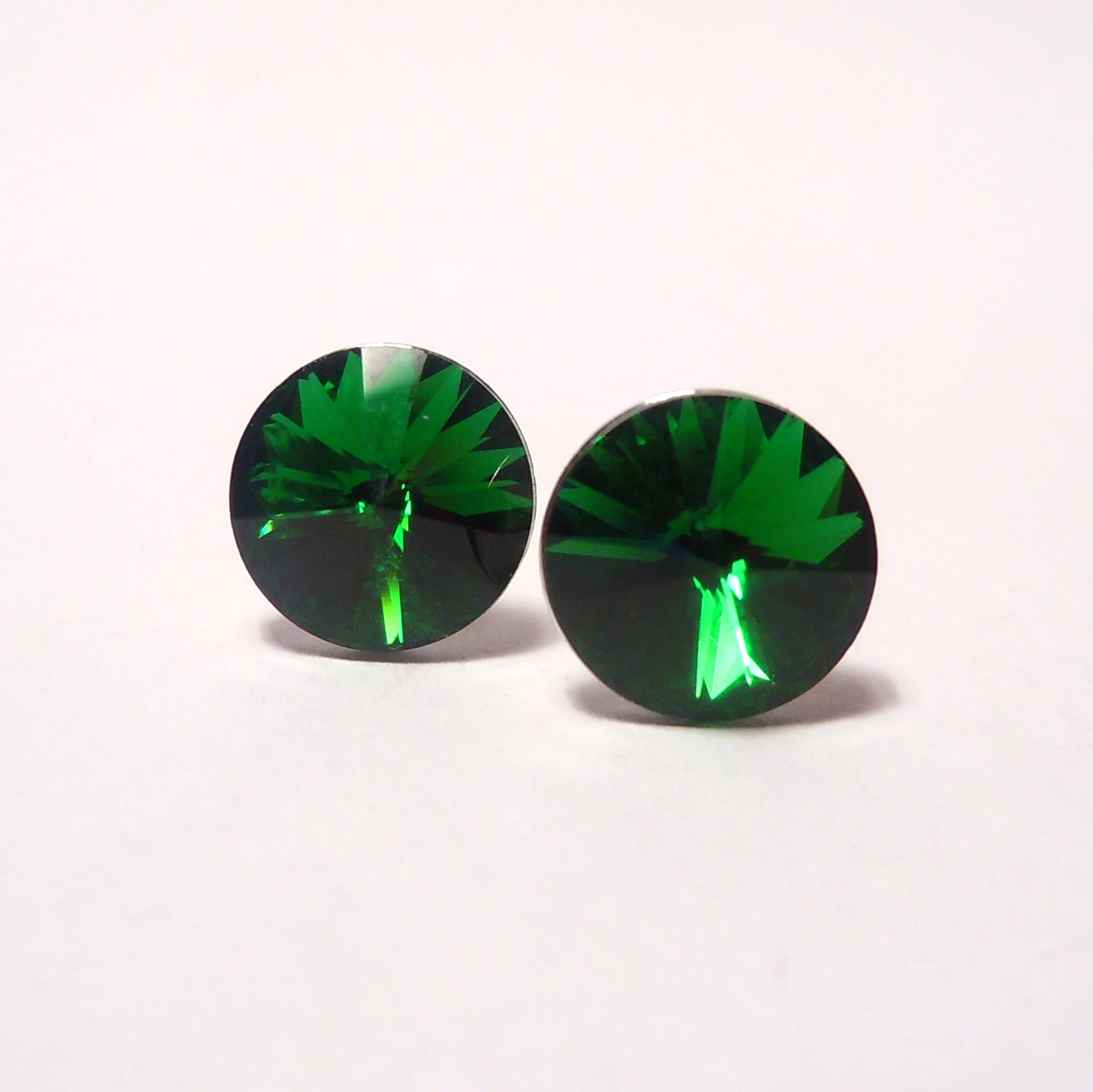 

Серьги пусеты из бижутерного сплава Чарующий Рай 5540-1095, Swarovski, 5540-1095