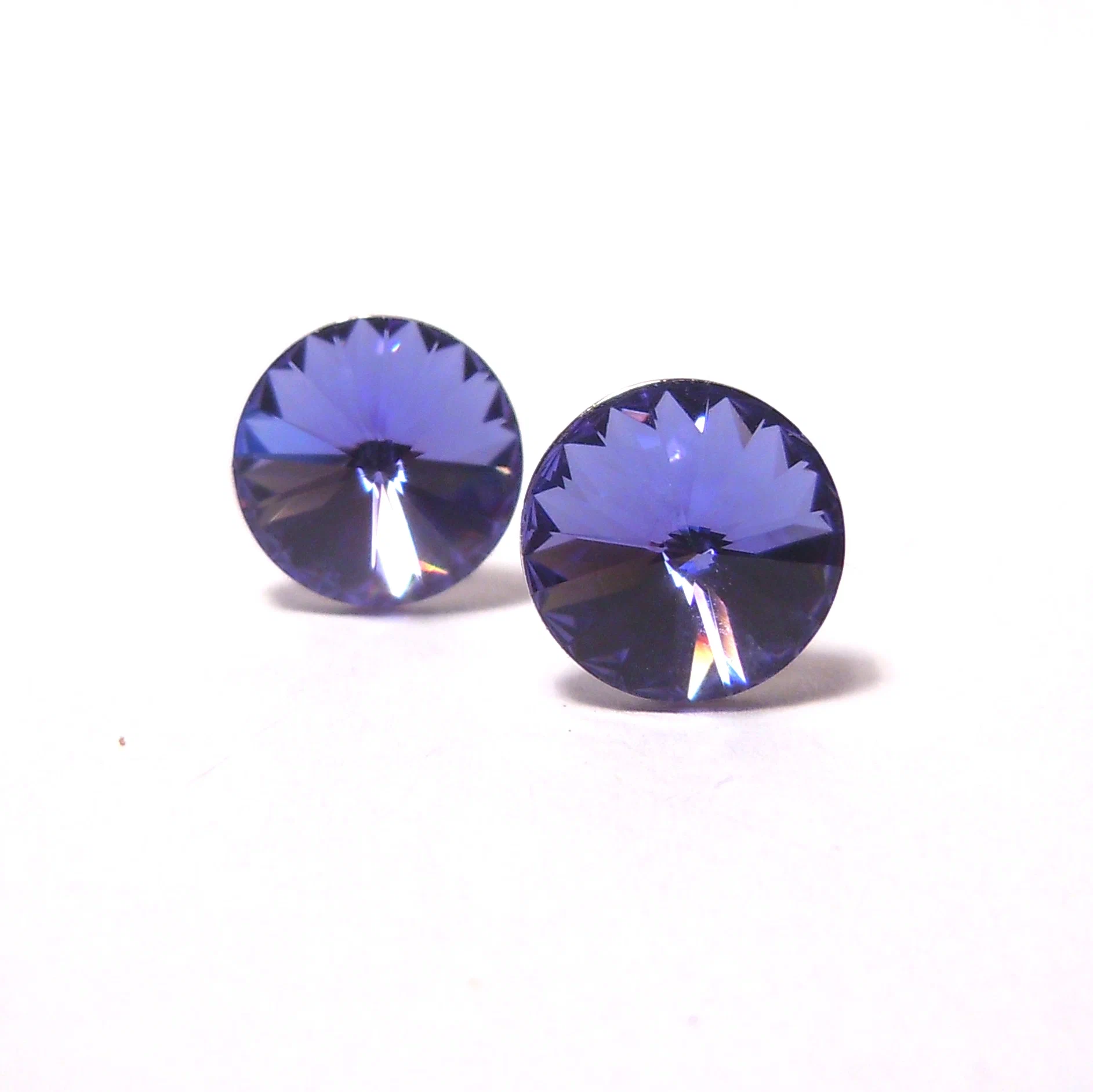 

Серьги пусеты из бижутерного сплава Чарующий Рай 5540-1095, Swarovski, 5540-1095