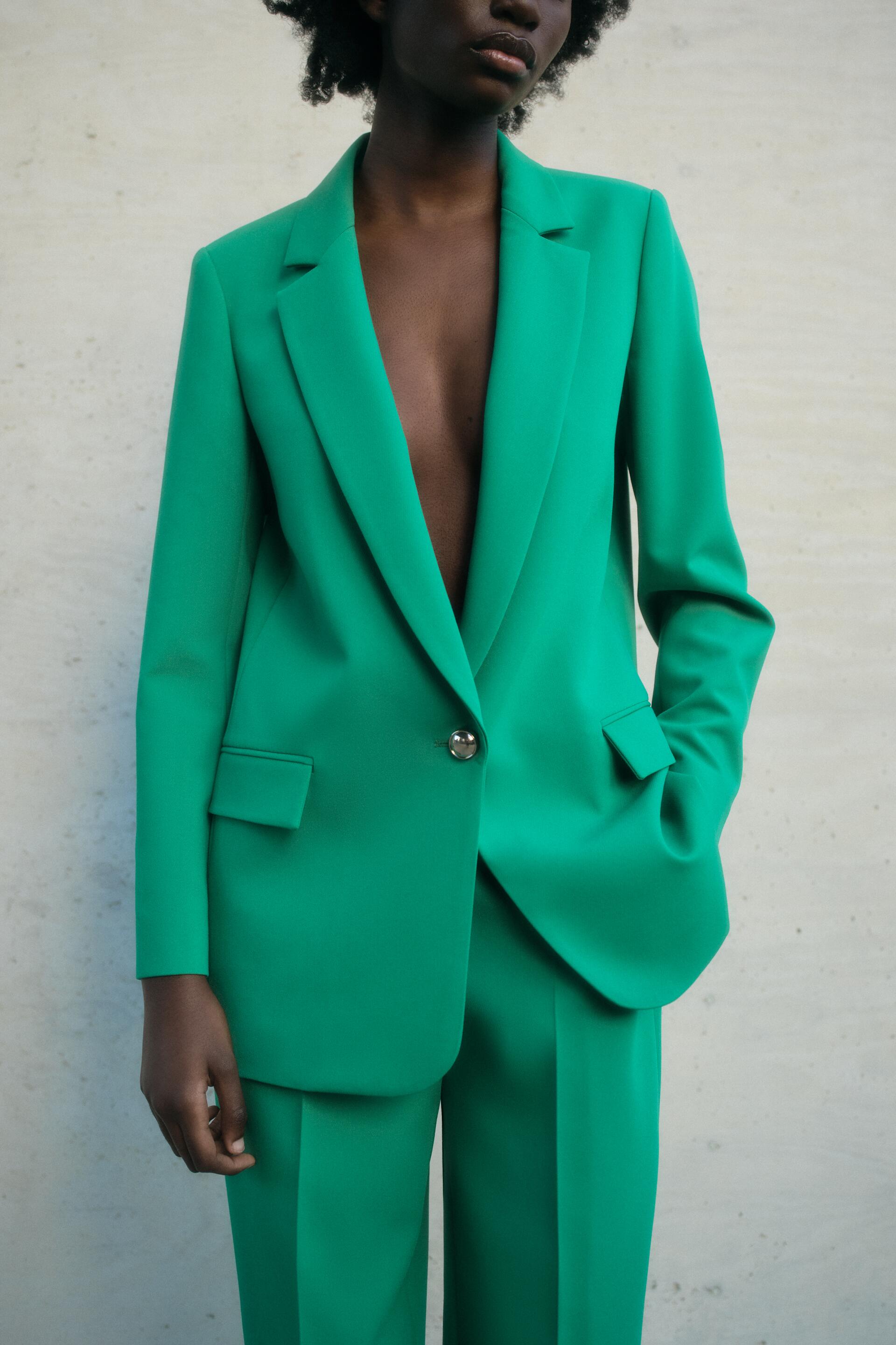 

Блейзер женский ZARA 02687888 зеленый XS (доставка из-за рубежа), 02687888