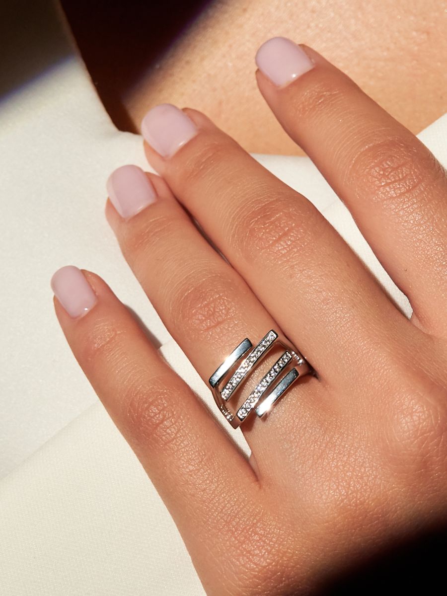 

Кольцо из серебра р.17,5 SKAZKA Natali Romanovoi 39387, фианит, 39387