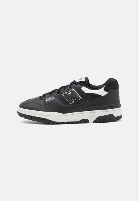 

Кеды женские New Balance Bb550 Unisex черные 38.5 EU (доставка из-за рубежа), Черный, Bb550 Unisex