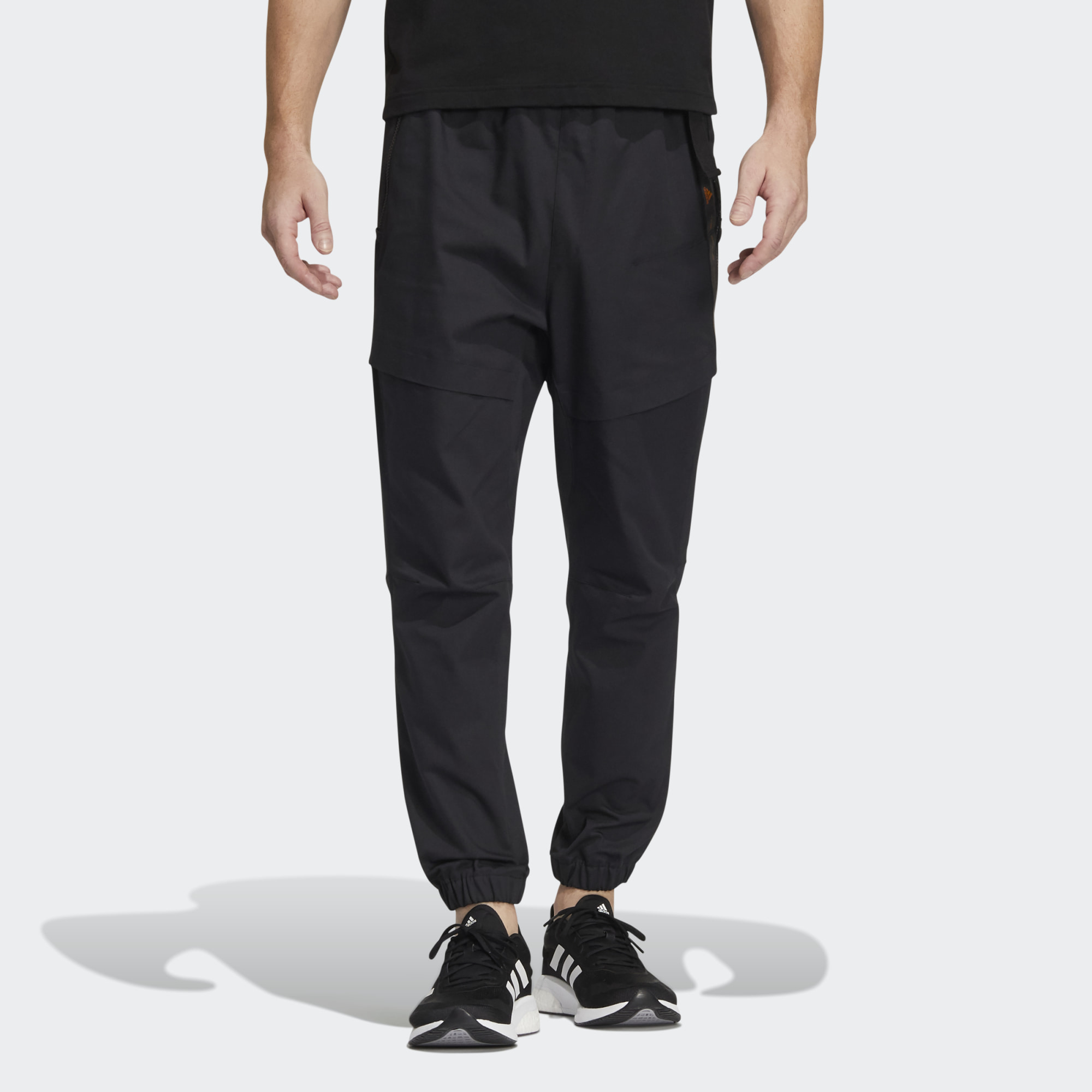 Спортивные брюки мужские Adidas HE9895 черные M