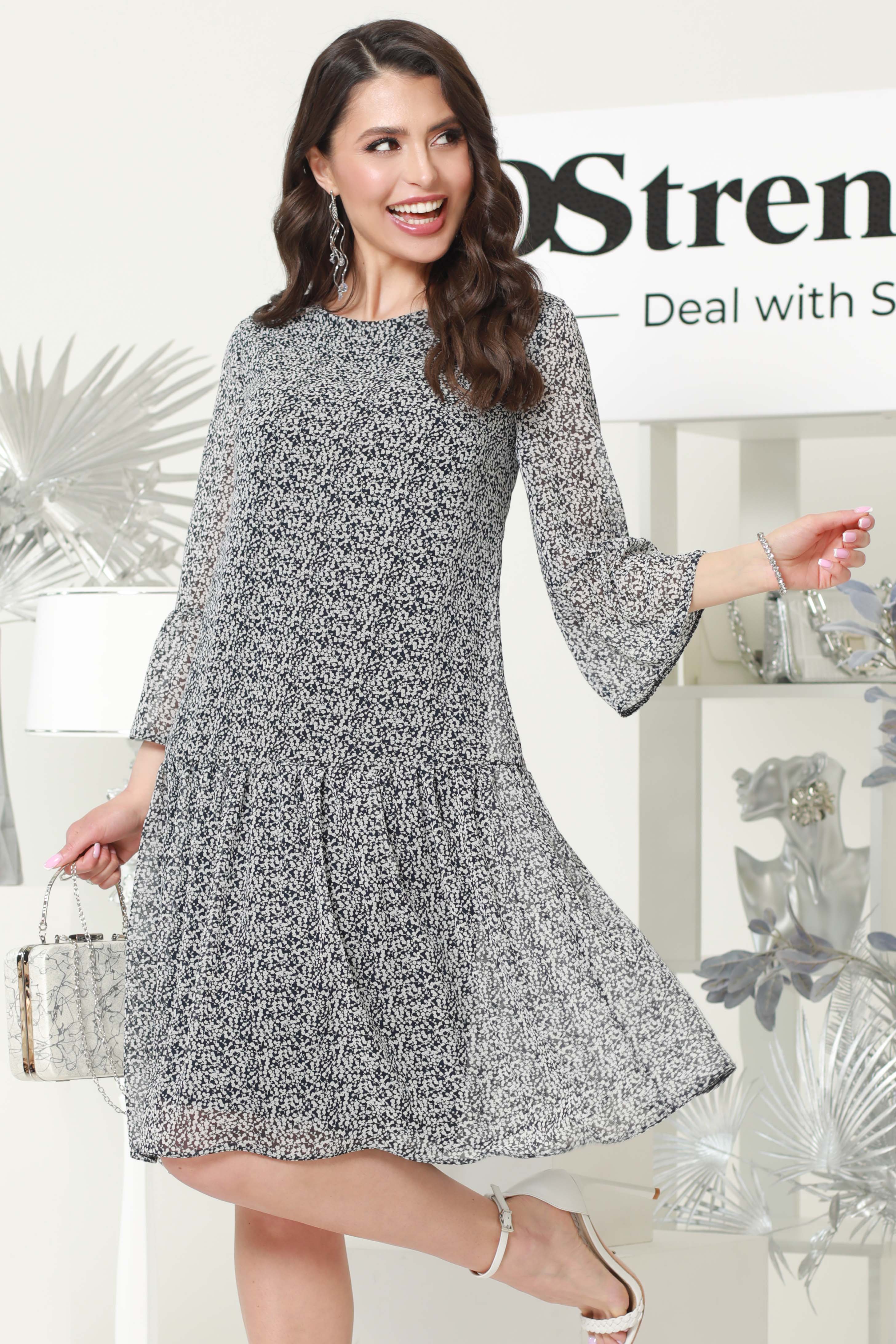 

Платье женское DSTrend П-2511 синее 50 RU, П-2511