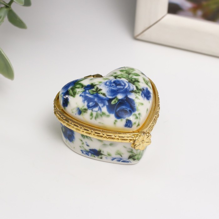 

Шкатулка сердце Синие розы 4,2х4,7х3 см, керамика, Разноцветный