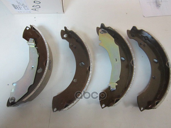 

Колодки Барабанные Audi A80/Skoda Fabia/Vw Golf Iii/Vento VAG арт. 6RU698525A