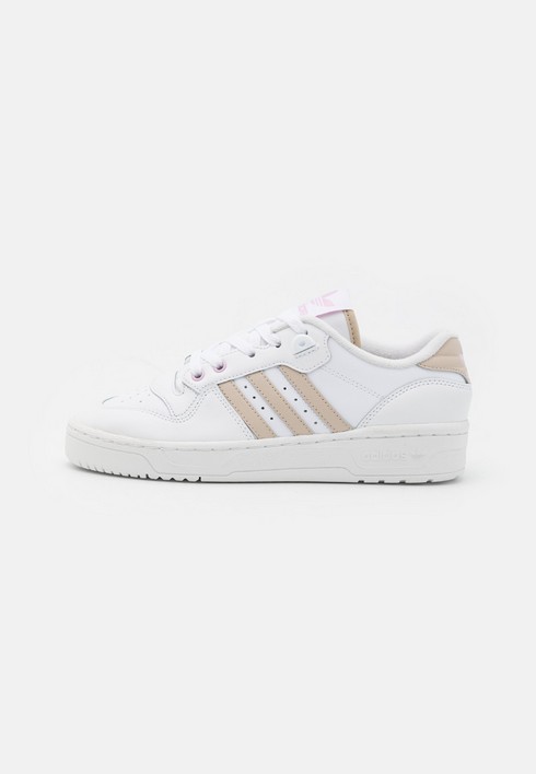 

Кеды женские Adidas Originals Rivalry белые 39 1/3 EU (доставка из-за рубежа), Белый, Rivalry