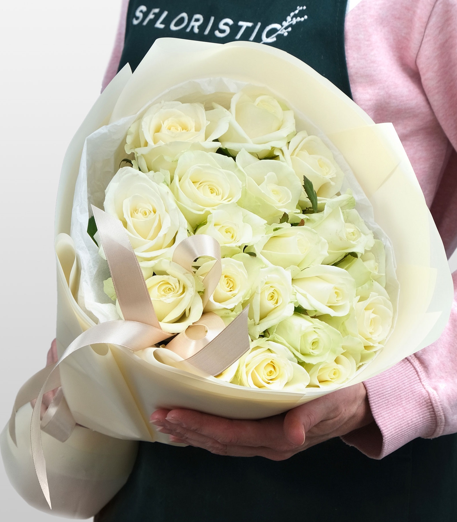 

Монобукет Studio Floristic роза 28 см x 60 см 19 шт. белый Жемчужная радость, Жемчужная радость