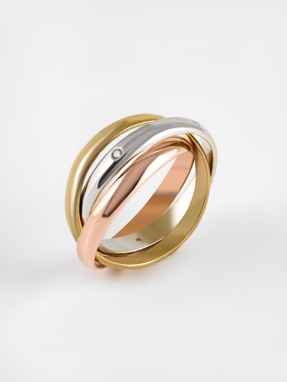 

Кольцо из серебра с фианитами р. 17 НАШЕ ЗОЛОТО ВПК0145, ВПК0145